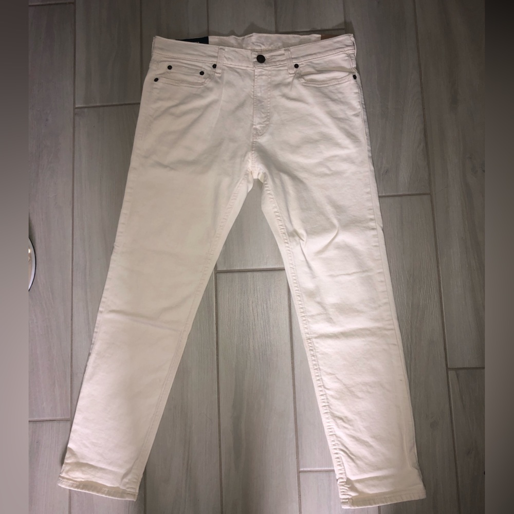 NWT Hollister Size 33 Skinny Fit Beige White